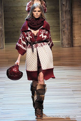 Модный кардиган на молнии от Dolce & Gabbana Объемный кардиган от Dolce & Gabbana осень-зима 2010-2011