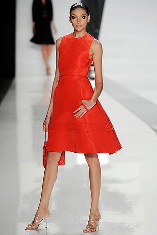 Chado Ralph Rucci весна-лето 2010 красное платье от Chado Ralph Rucci