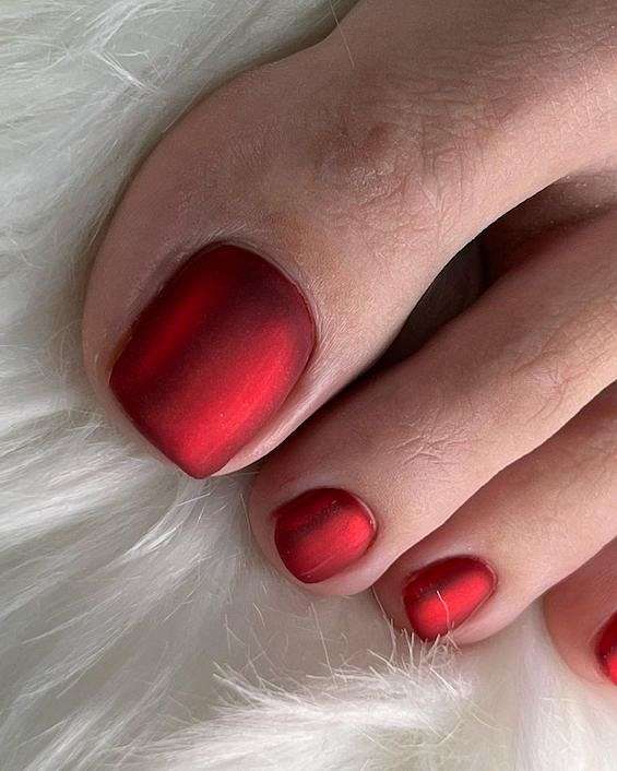 30 Amazing Red Toe Nail Ideas You Need to Try фото №8 30 Amazing Red Toe Nail Ideas You Need to Try фото №8