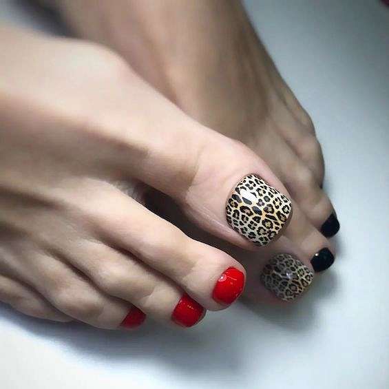 30 Amazing Red Toe Nail Ideas You Need to Try фото №11 30 Amazing Red Toe Nail Ideas You Need to Try фото №11