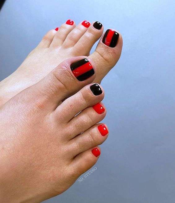 30 Amazing Red Toe Nail Ideas You Need to Try фото №18 30 Amazing Red Toe Nail Ideas You Need to Try фото №18