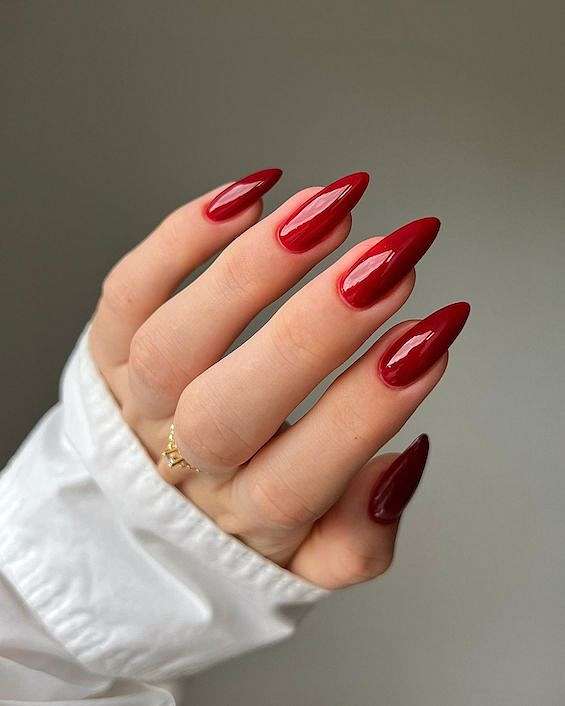 45 Red Nail Designs for a Chic and Trendy Look фото №2 45 Red Nail Designs for a Chic and Trendy Look фото №2