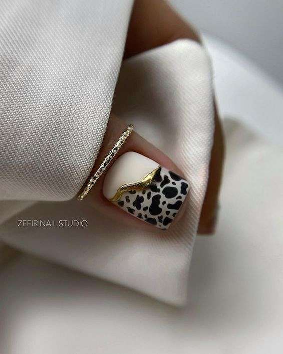 55 Black Nail Designs for 2024 фото №49