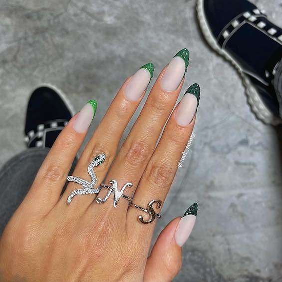 60  French Manicure Ideas for 2024 фото №25