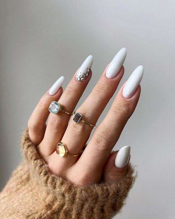 70 White Nail Ideas You Need to Try in 2024 фото №16 70 White Nail Ideas You Need to Try in 2024 фото №16