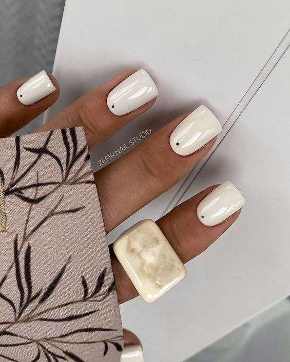70 White Nail Ideas You Need to Try in 2024 фото №20 70 White Nail Ideas You Need to Try in 2024 фото №20