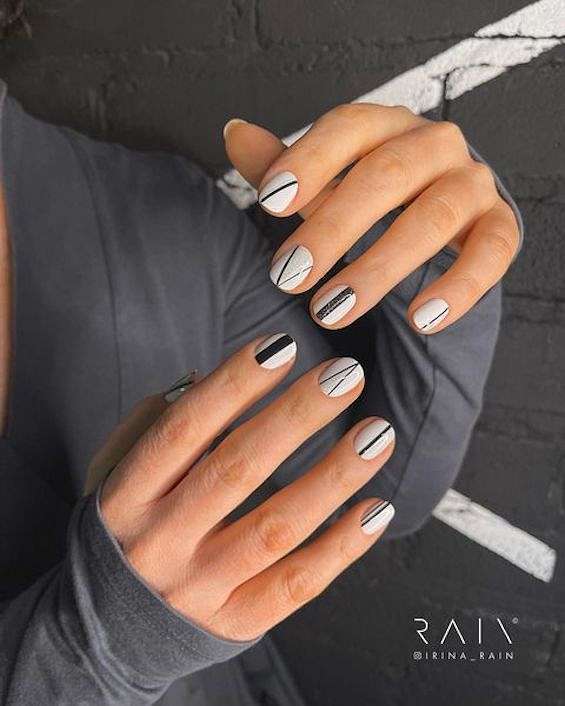 70 White Nail Ideas You Need to Try in 2024 фото №33 70 White Nail Ideas You Need to Try in 2024 фото №33