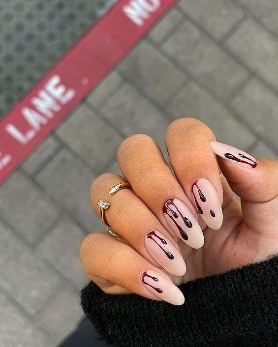 65 Best Halloween Nail Art Ideas for 2023 фото №5 65 Best Halloween Nail Art Ideas for 2023 фото №5