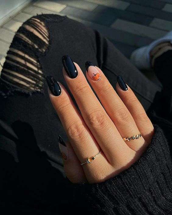 65 Best Halloween Nail Art Ideas for 2023 фото №23 65 Best Halloween Nail Art Ideas for 2023 фото №23