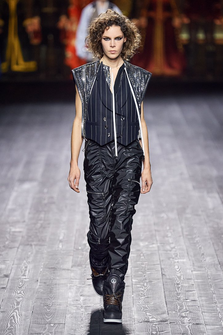 Louis Vuitton осень-зима 2020-2021 фото №38