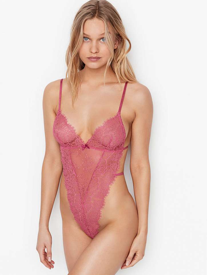 Нижнее белье ко Дню Святого Валентина от Victoria's Secret фото №29