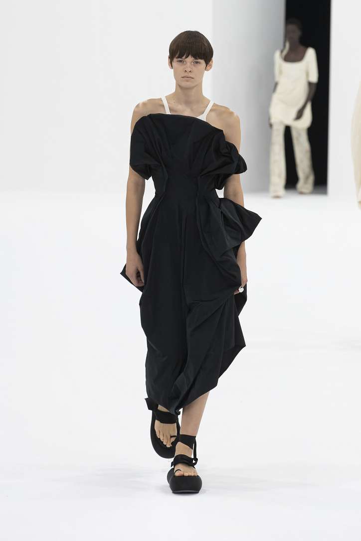 Коллекция Sportmax весна-лето 2022 фото №27 Коллекция Sportmax весна-лето 2022 фото №27
