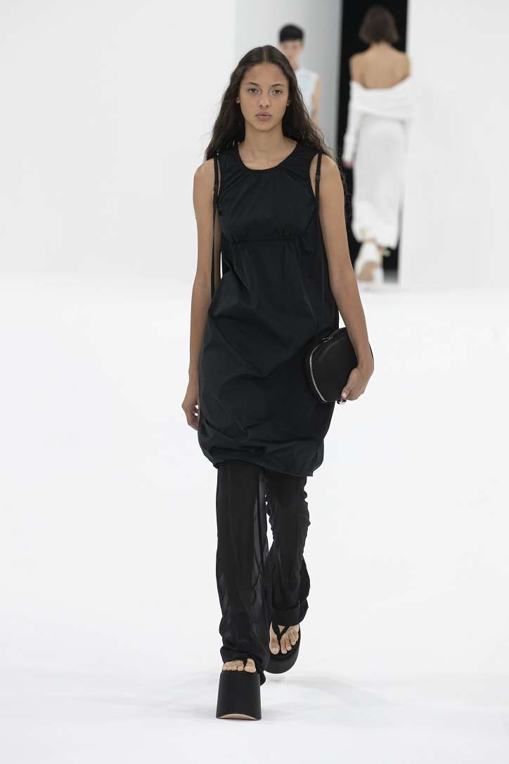 Коллекция Sportmax весна-лето 2022 фото №31 Коллекция Sportmax весна-лето 2022 фото №31