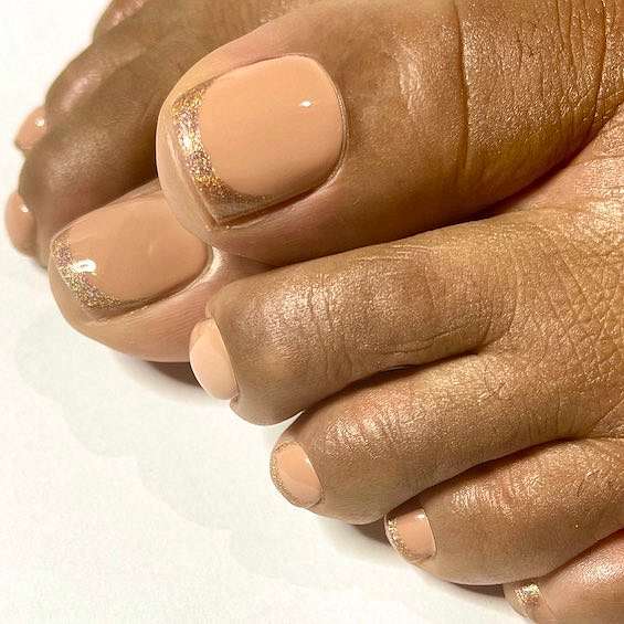 The Biggest Pedicure Trends of 2024 фото №8 The Biggest Pedicure Trends of 2024 фото №8