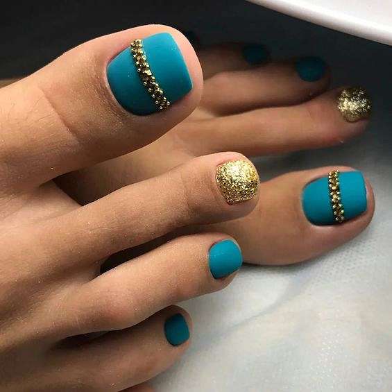 The Biggest Pedicure Trends of 2024 фото №14 The Biggest Pedicure Trends of 2024 фото №14