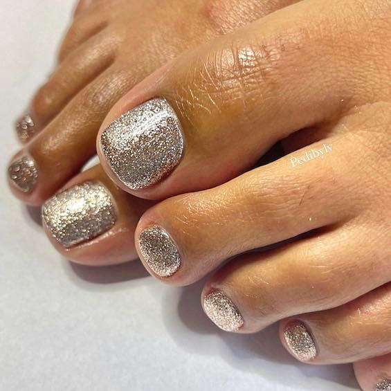The Biggest Pedicure Trends of 2024 фото №15 The Biggest Pedicure Trends of 2024 фото №15