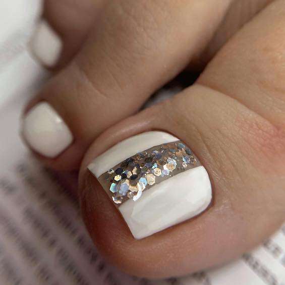 The Biggest Pedicure Trends of 2024 фото №17 The Biggest Pedicure Trends of 2024 фото №17