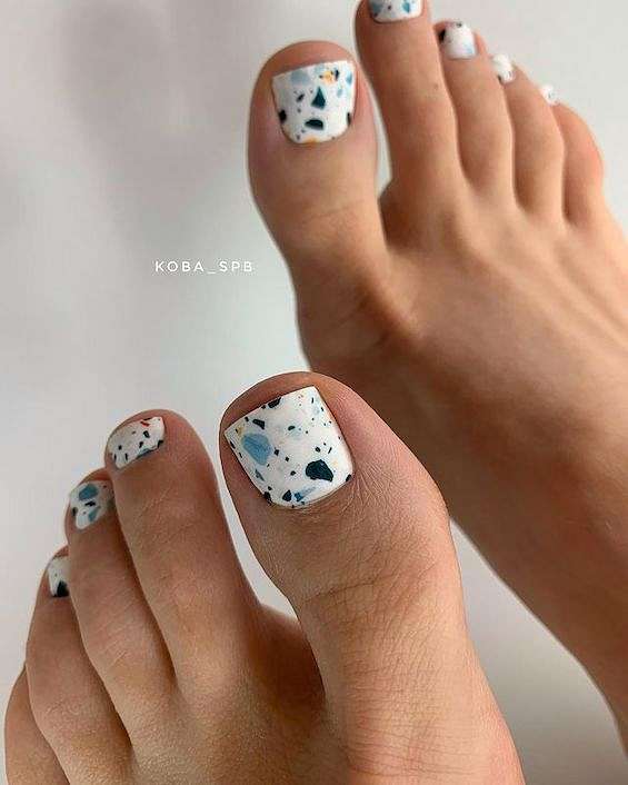 The Biggest Pedicure Trends of 2024 фото №20 The Biggest Pedicure Trends of 2024 фото №20