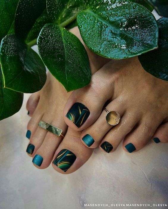 The Biggest Pedicure Trends of 2024 фото №22 The Biggest Pedicure Trends of 2024 фото №22