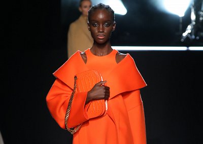Коллекция Michael Kors осень-зима 2022-2023: лучшие образы